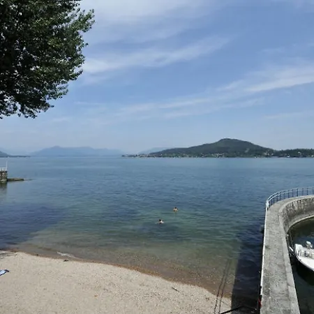 Darsena Madre Apartment *