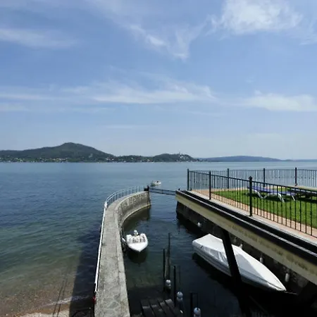 Darsena Madre Apartment *